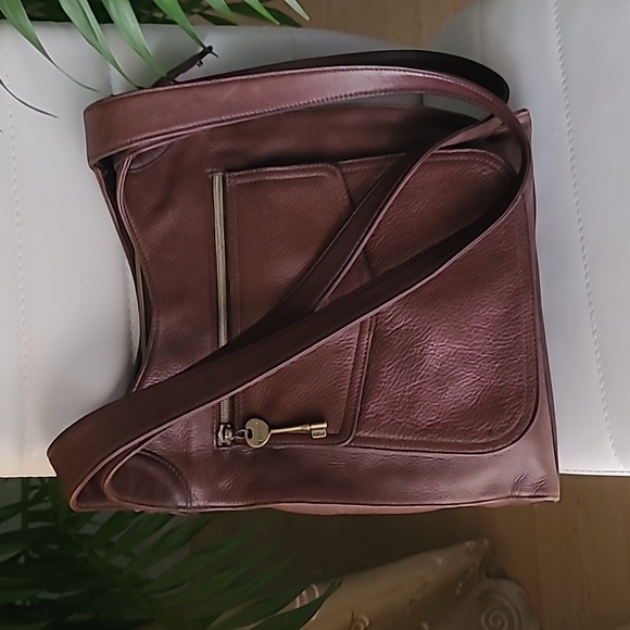 Fossil Leather Crossbody/Sholder Bag ❤️ - Picture 2 of 12